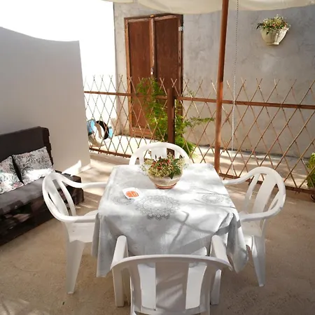 La Casa Dei Fiori Castelluzzo